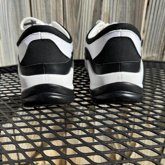 NWOB Karl Lagerfeld Paris Coty Choupette Logo Sneaker - Picture 3 of 7